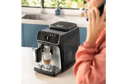 Expresso avec broyeur Philips EP4446/70 - Serie 4400 LatteGo SilentBrew Philips